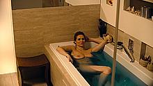 Urszula Grabowska nude in a bathtube in Zasada przyjemnosci Urszula Grabowska nude in a bathtube in Zasada przyjemnosci