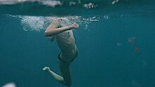 Elektra Kilbey topless at Medusa (2025)